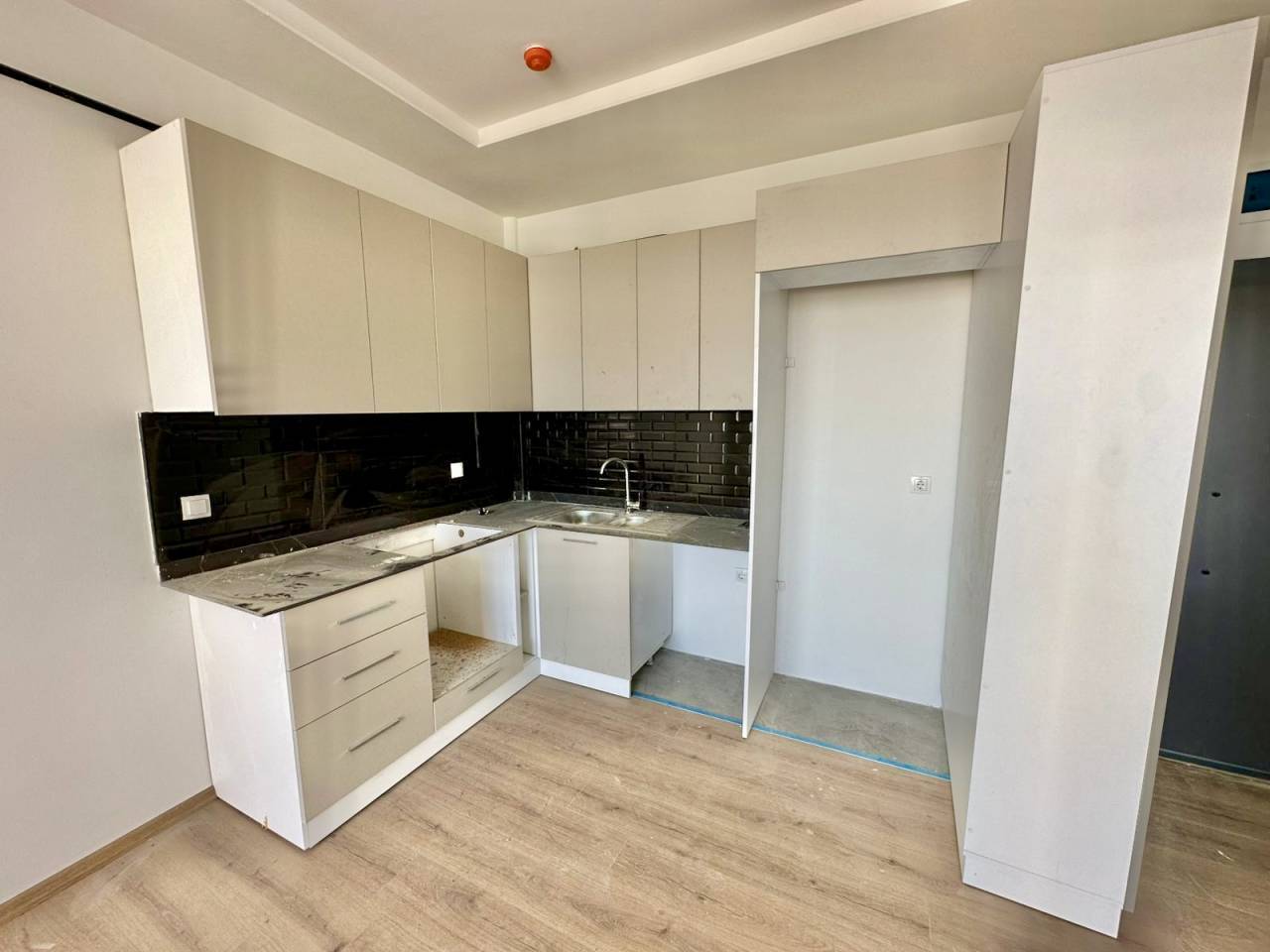 Квартира в Мерсине, Турция, 63 м² - фото 2