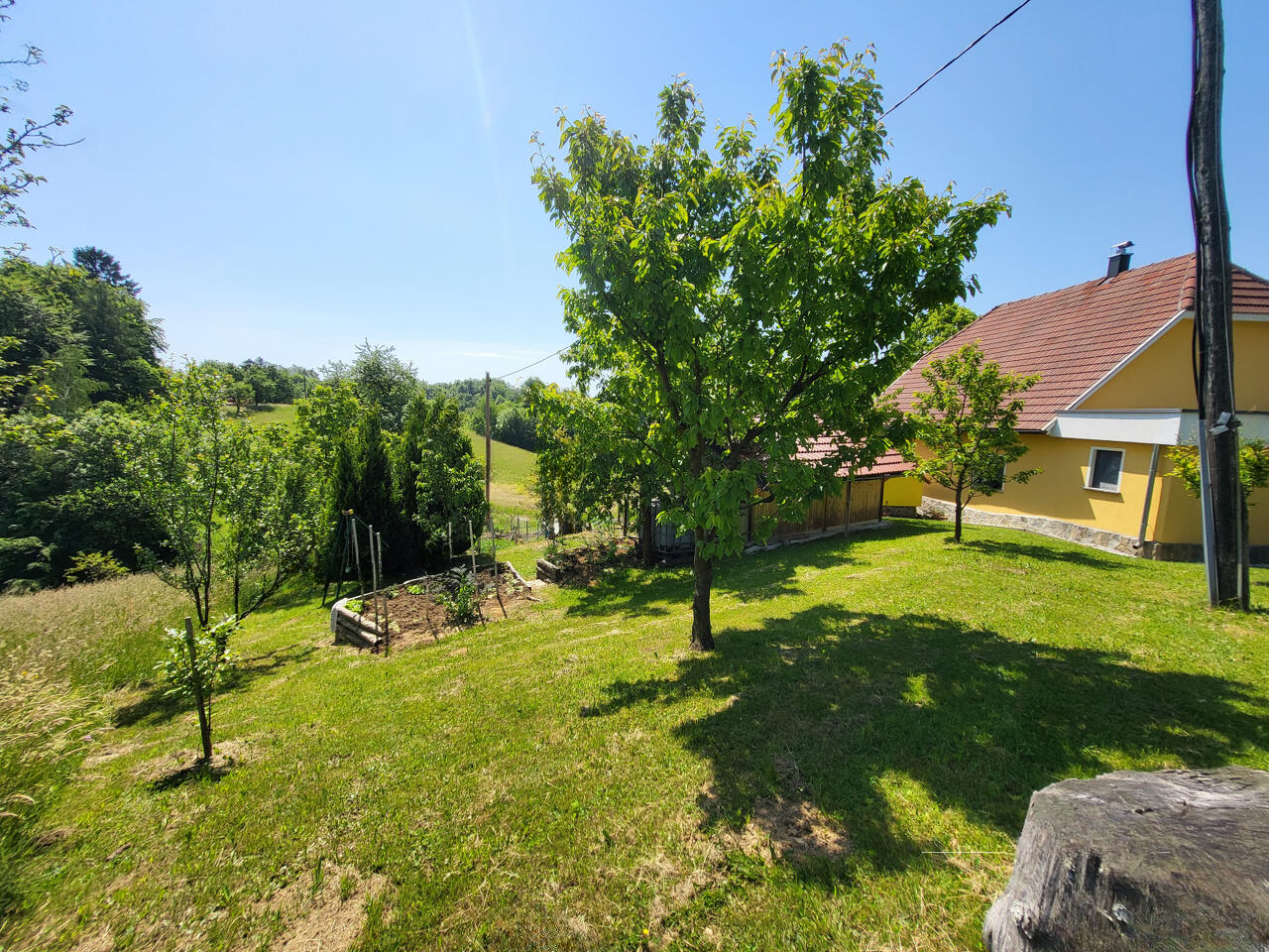 Ферма в Лашко, Словения, 117 000 м² - фото 1