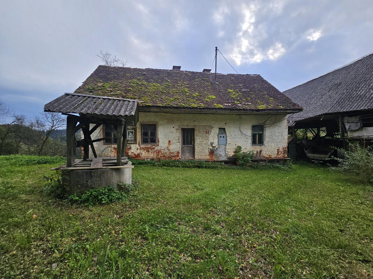 Ферма в Целе, Словения, 1 360 м² - фото 1