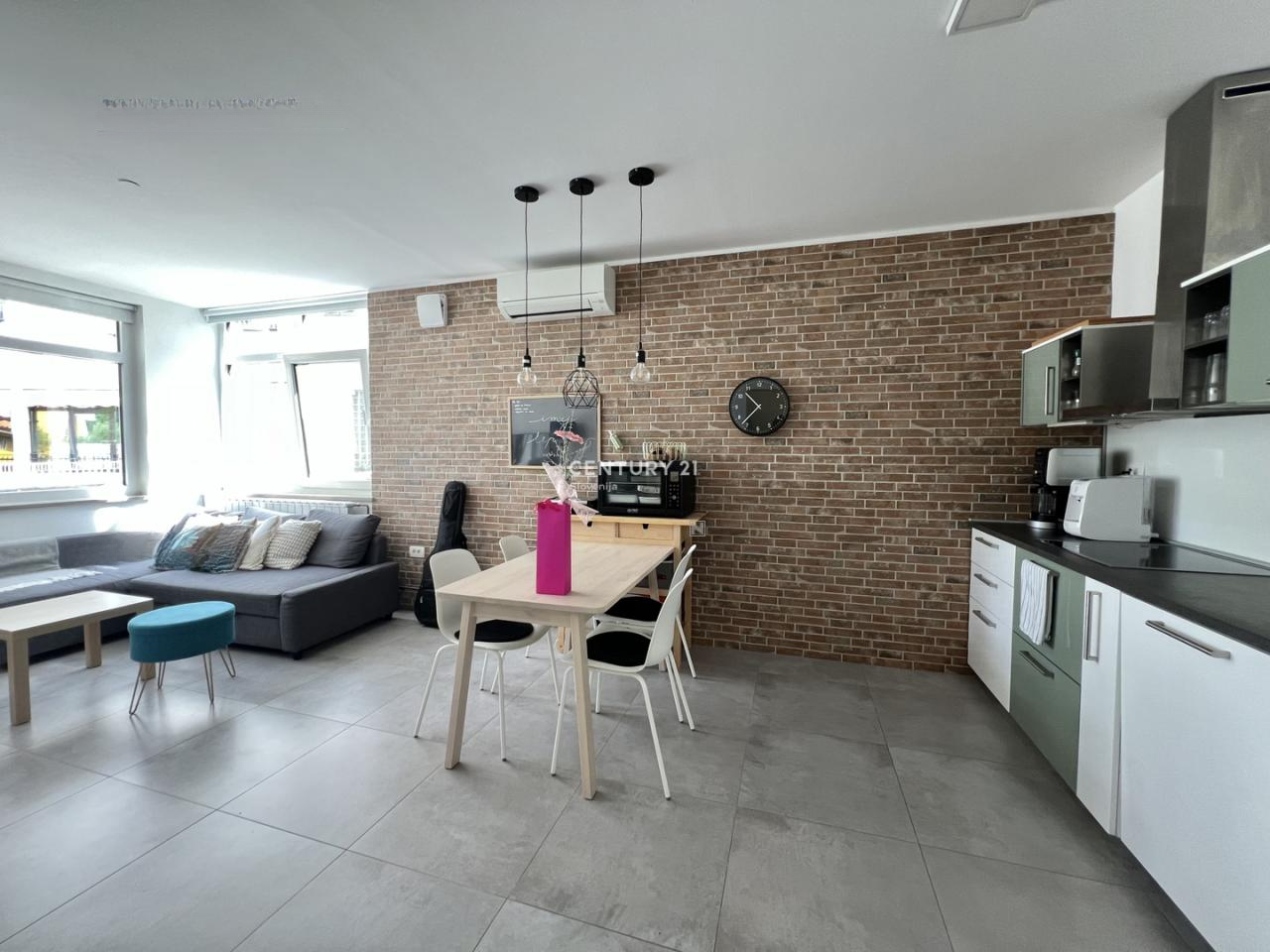 Квартира в Изоле, Словения, 46 м² - фото 2