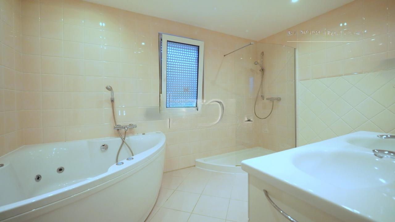 Дом в Любляне, Словения, 150 м² - фото 9