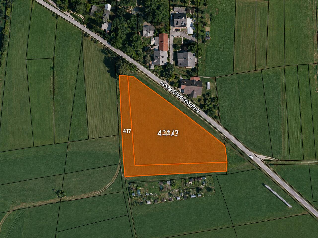 Земля в Бледе, Словения, 4 733 м² - фото 1