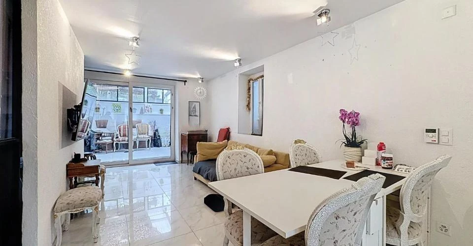 Квартира в Женеве, Швейцария, 110 м² - фото 2