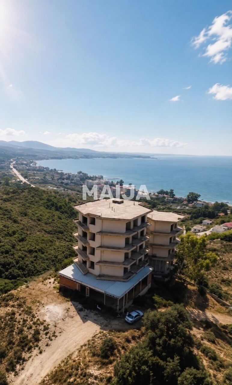 Отель, гостиница во Влёре, Албания, 1 200 м² - фото 1