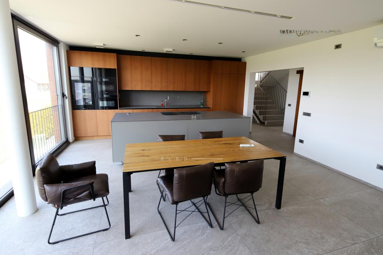 Дом в Шенчуре, Словения, 462 м² - фото 10