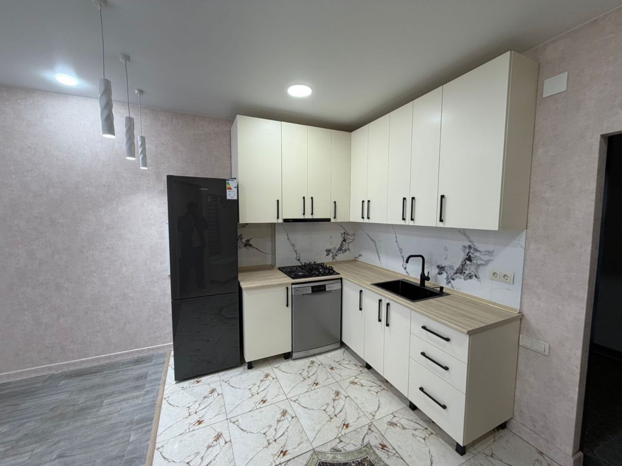 Студия в Батуми, Грузия, 58 м² - фото 2