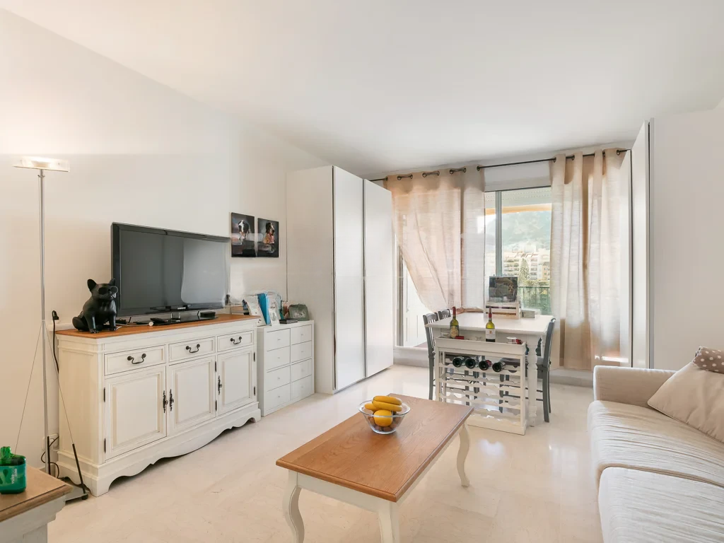 Квартира в Фонвьее, Монако, 75 м² - фото 1