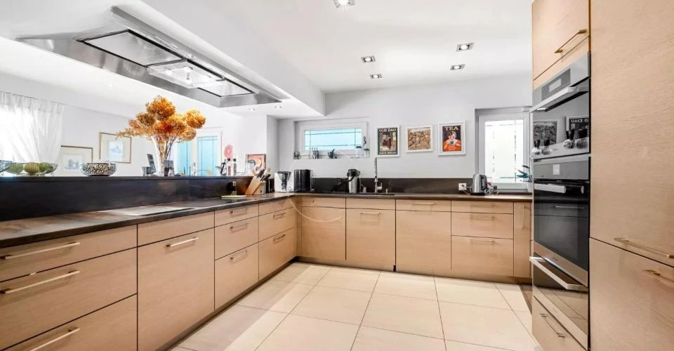 Квартира в Женеве, Швейцария, 280 м² - фото 9