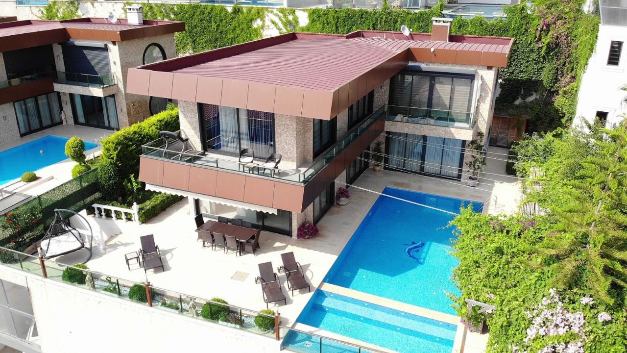 Вилла в Алании, Турция, 340 м² - фото 1