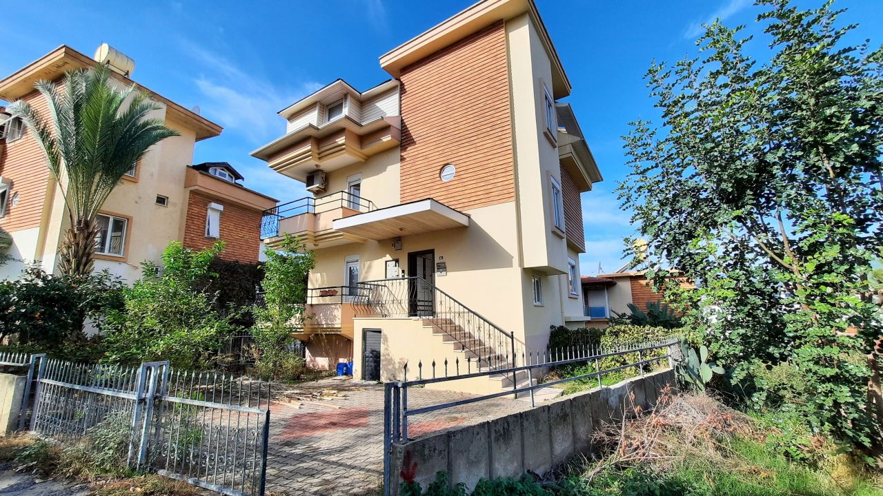 Вилла в Алании, Турция, 280 м² - фото 1