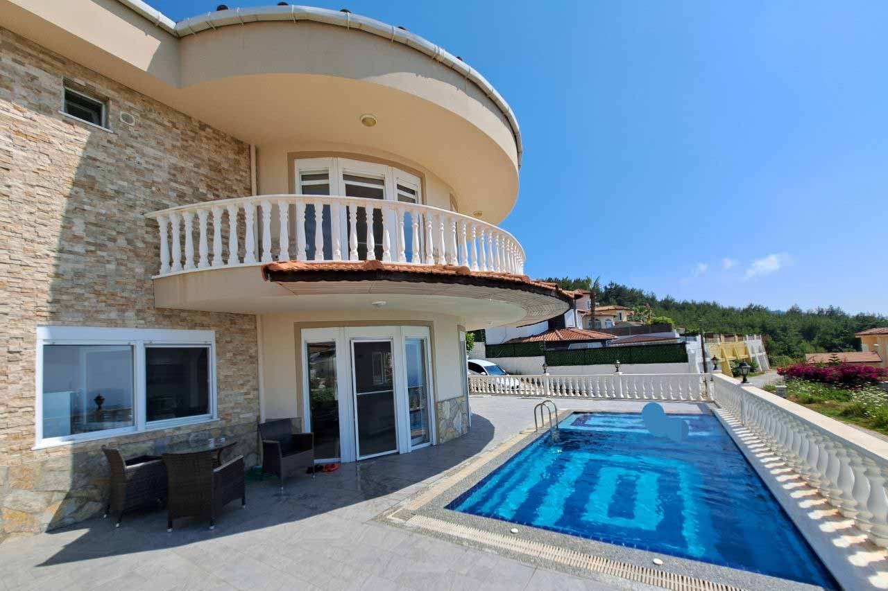 Вилла в Алании, Турция, 200 м² - фото 1