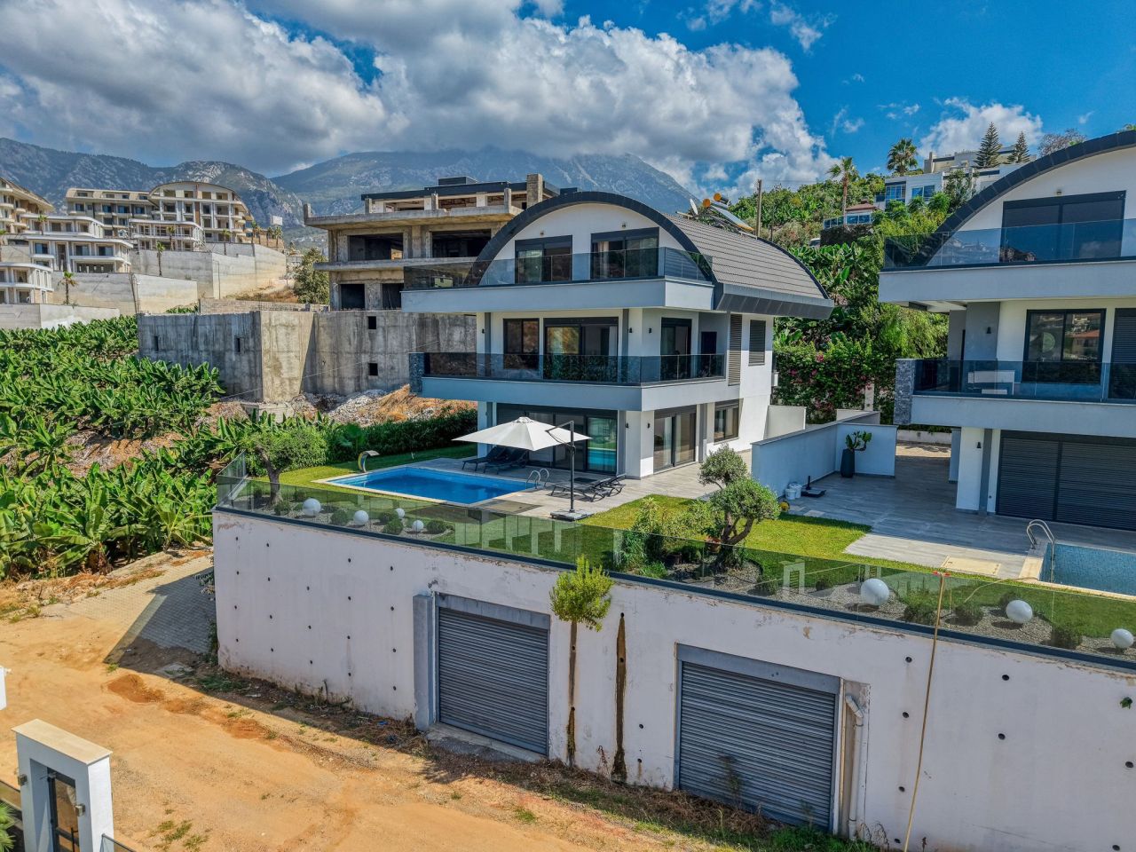 Вилла в Алании, Турция, 380 м² - фото 1
