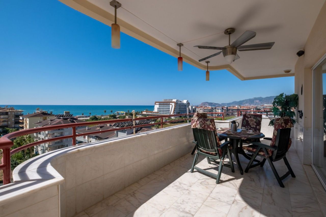 Апартаменты в Алании, Турция, 135 м² - фото 1