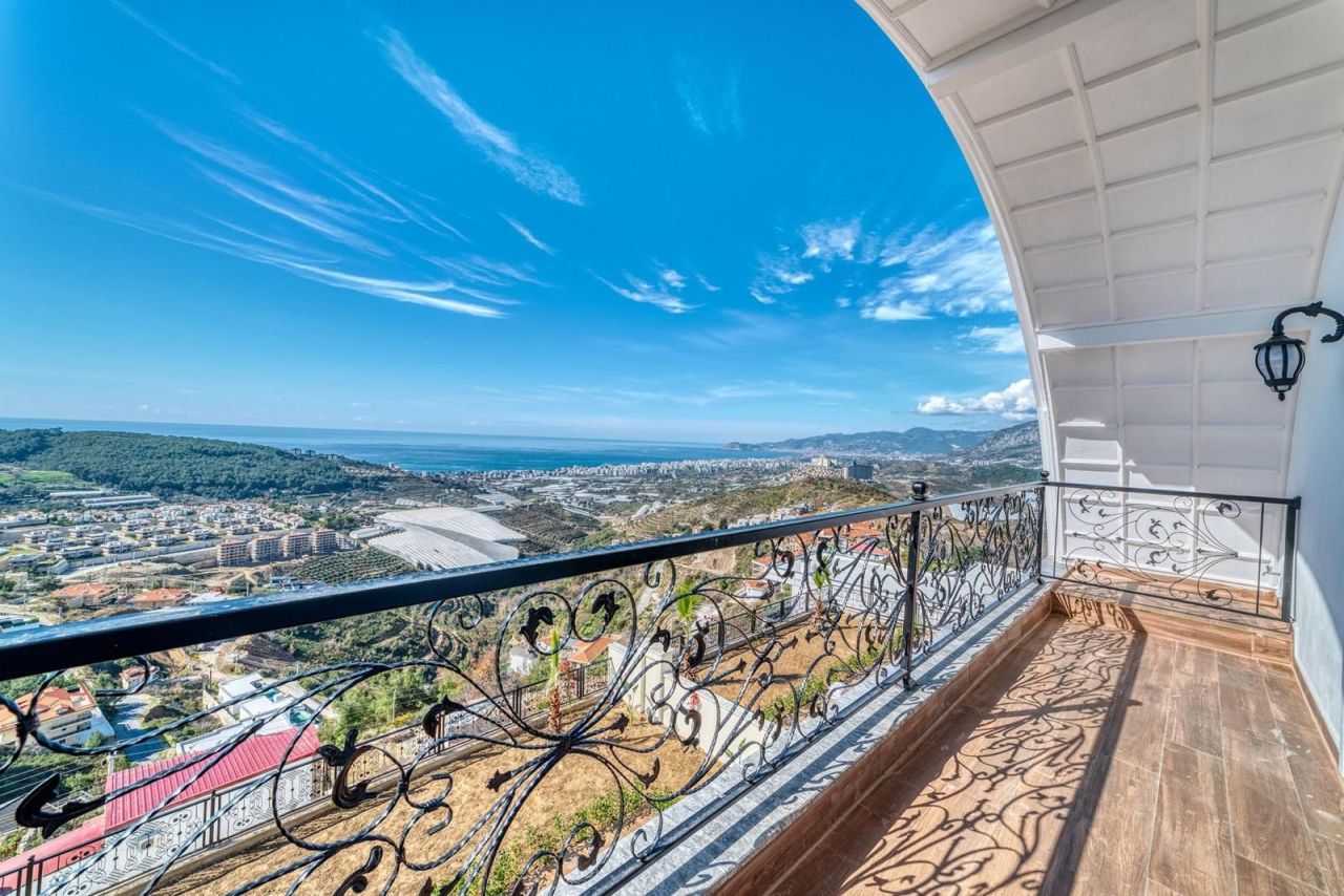 Вилла в Алании, Турция, 315 м² - фото 2