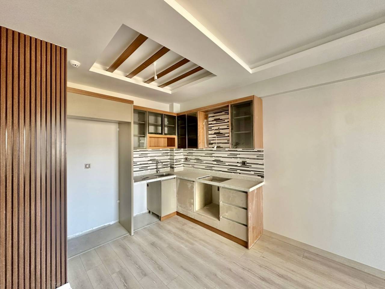 Квартира в Мерсине, Турция, 62 м² - фото 1