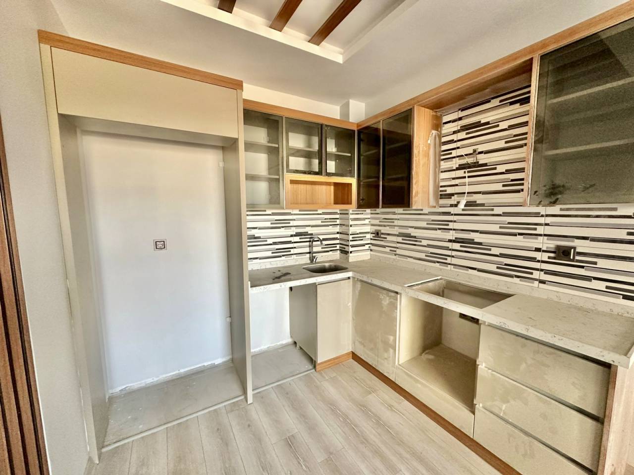 Квартира в Мерсине, Турция, 62 м² - фото 2