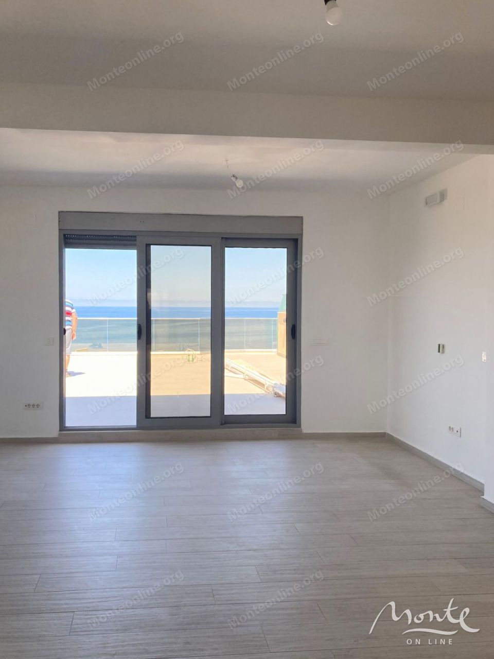 Апартаменты в Добра Воде, Черногория, 49 м² - фото 4