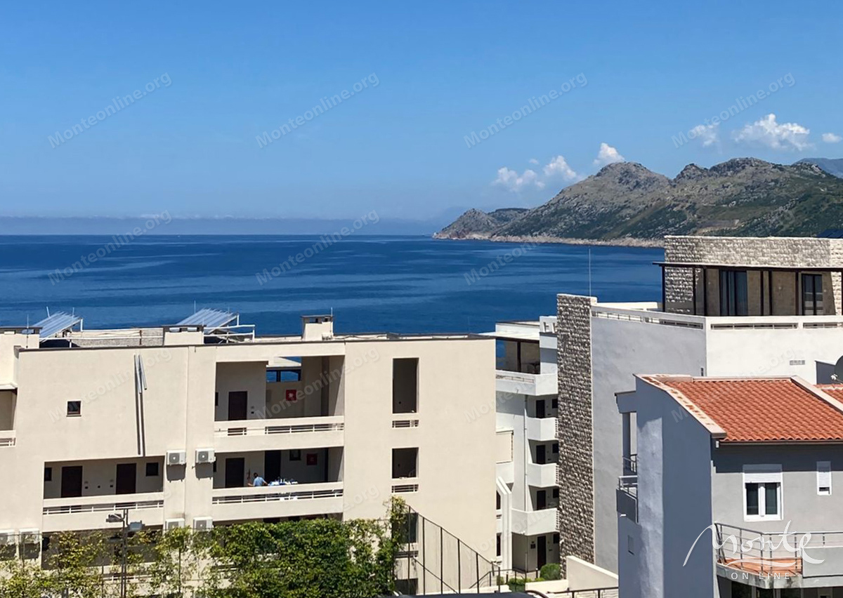 Апартаменты в Добра Воде, Черногория, 77 м² - фото 10