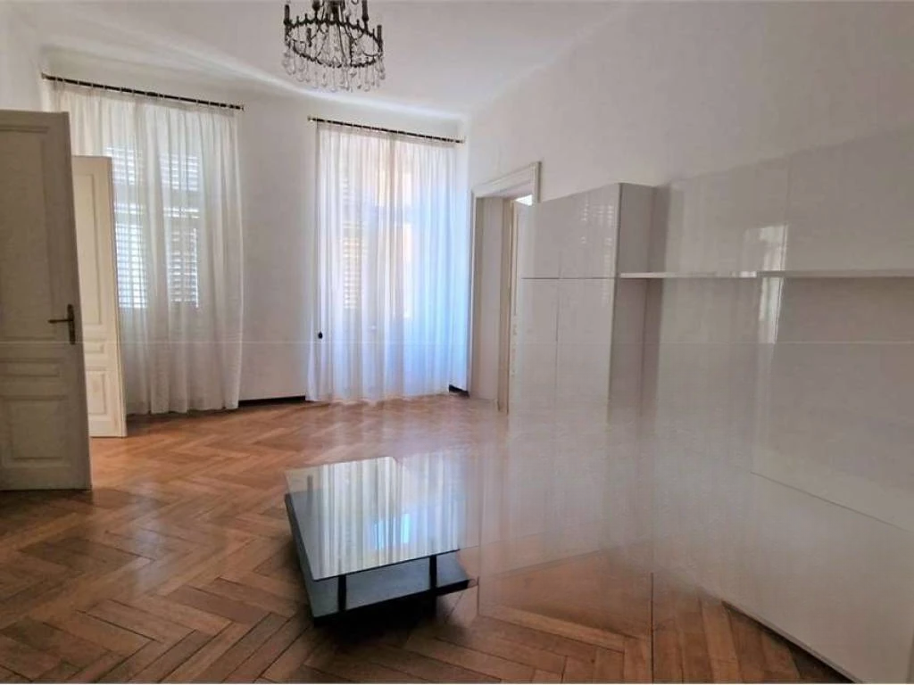 Квартира в Гориции, Италия, 292 м² - фото 2