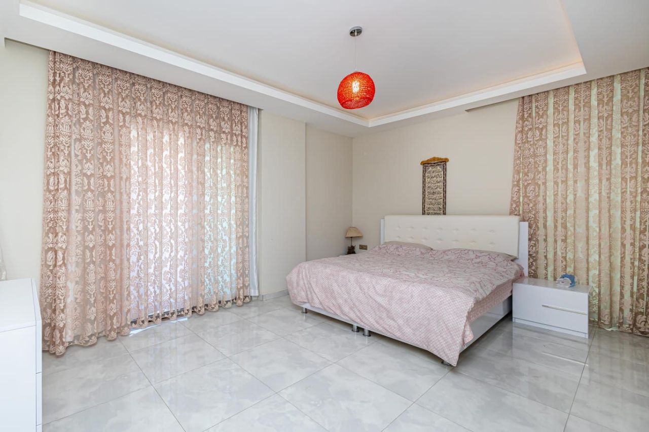Апартаменты в Алании, Турция, 160 м² - фото 6
