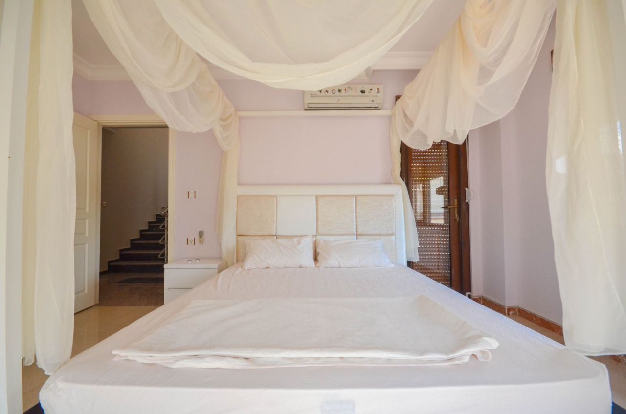 Вилла в Алании, Турция, 350 м² - фото 8