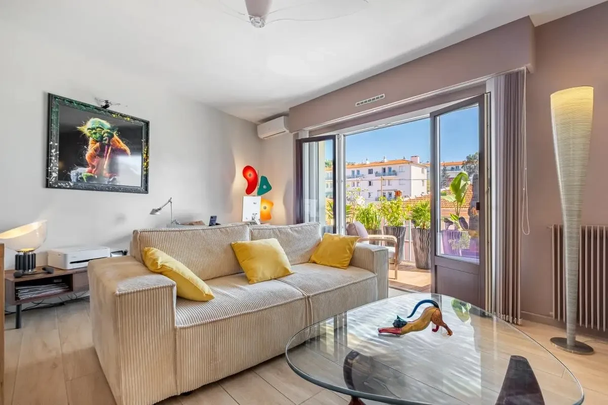 Квартира в Каннах, Франция, 64 м² - фото 1