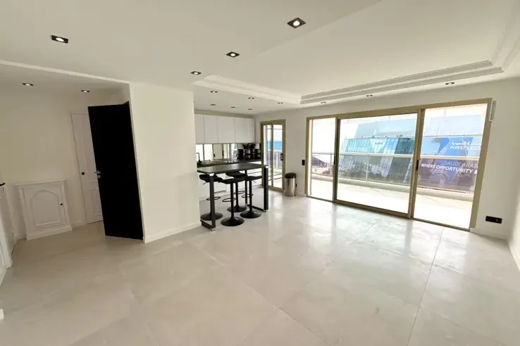 Квартира в Каннах, Франция, 54 м² - фото 1