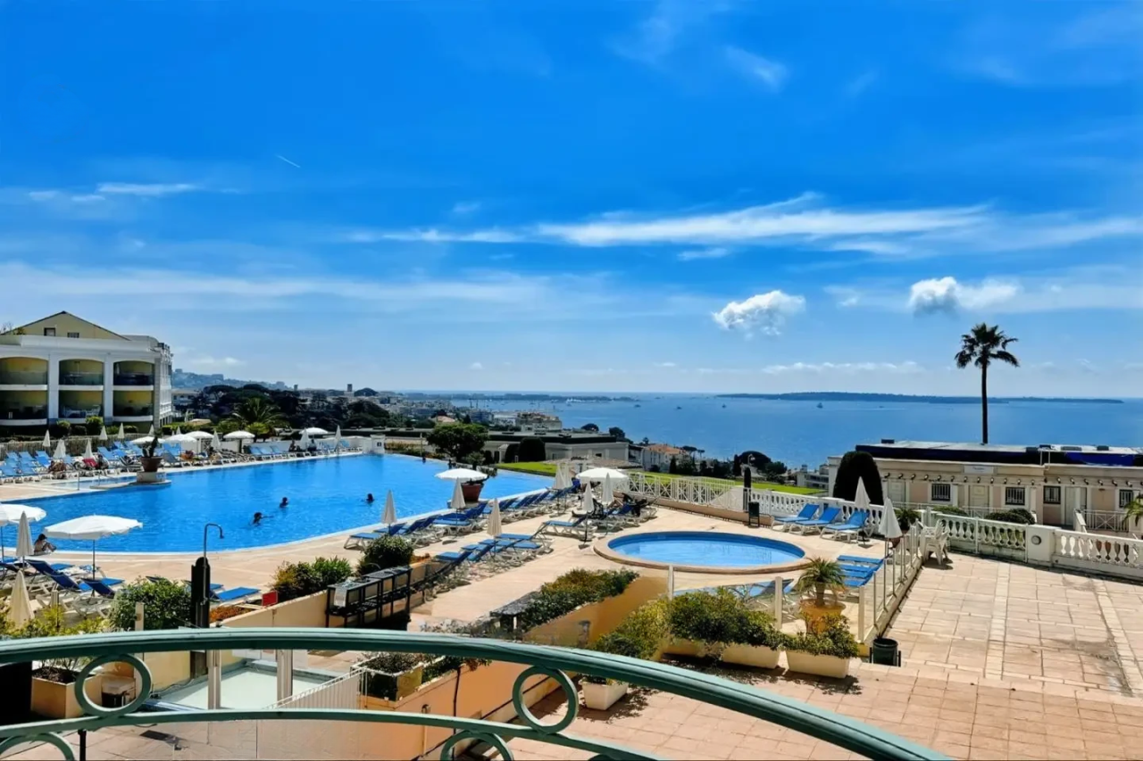 Квартира в Каннах, Франция, 27 м² - фото 1