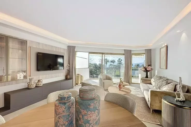 Квартира в Каннах, Франция, 95 м² - фото 1
