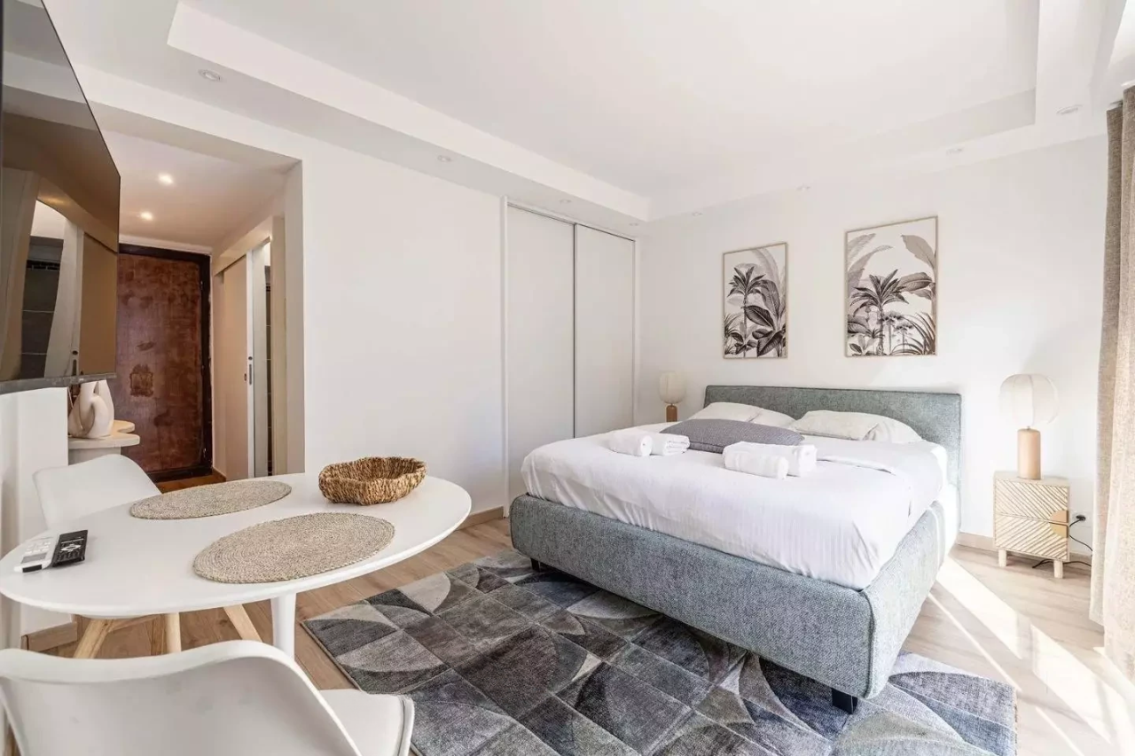 Квартира в Каннах, Франция, 24 м² - фото 1