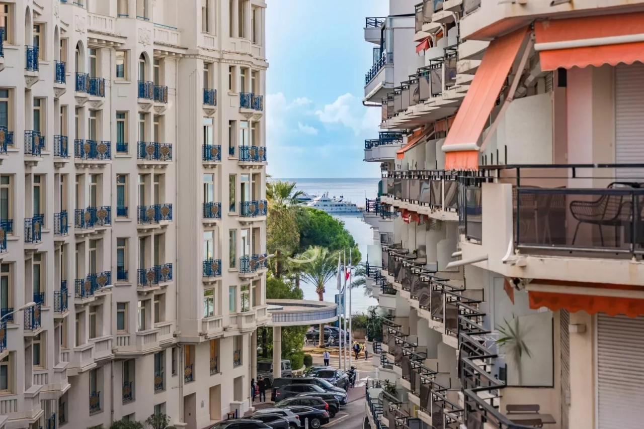 Квартира в Каннах, Франция, 100 м² - фото 1