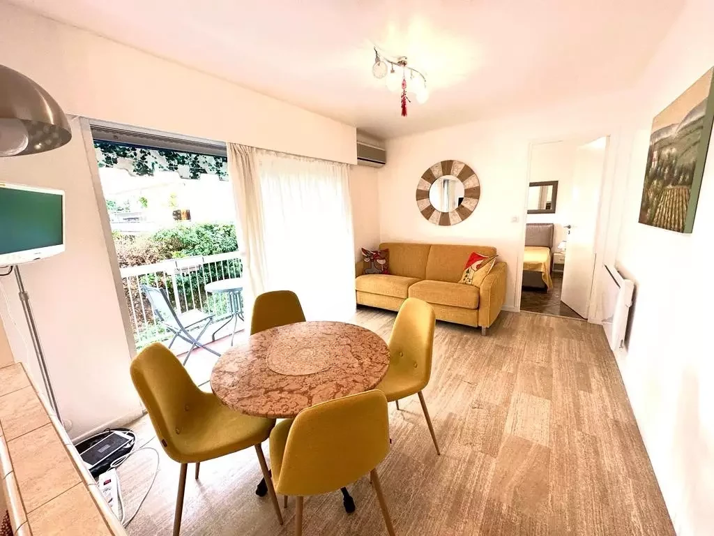 Квартира в Каннах, Франция, 37 м² - фото 1