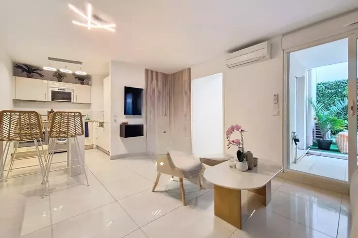 Квартира в Каннах, Франция, 44 м² - фото 1