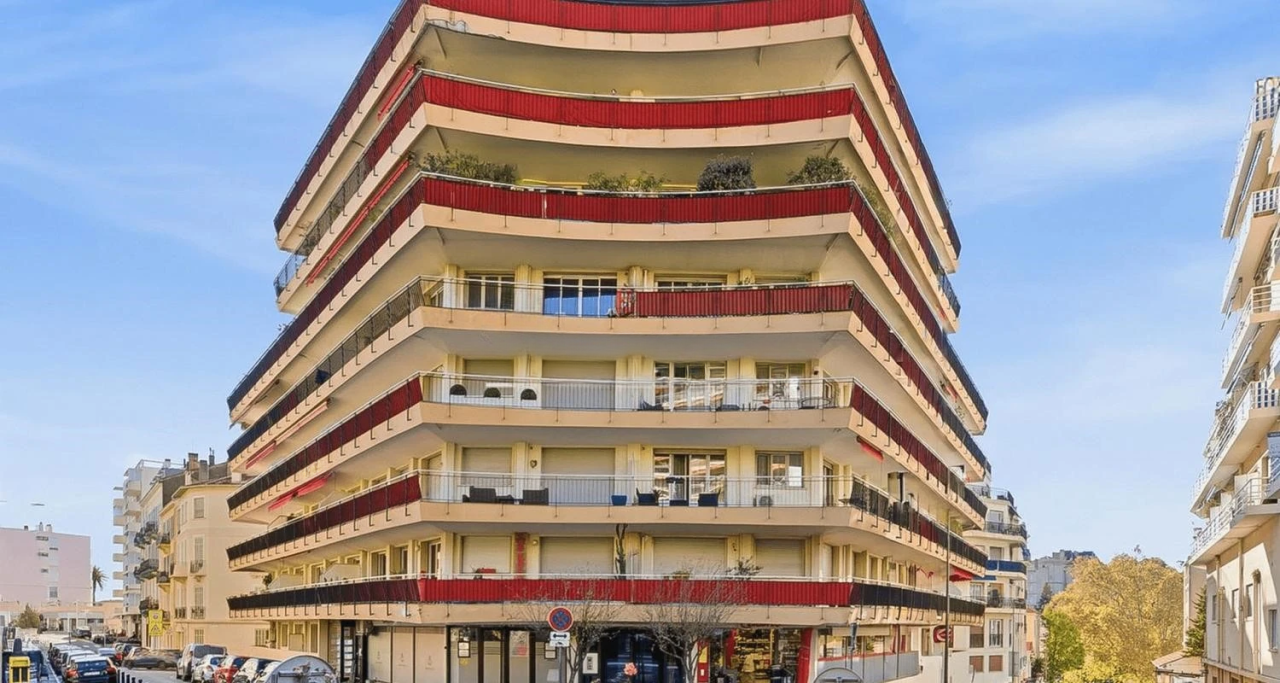 Квартира в Каннах, Франция, 70 м² - фото 1