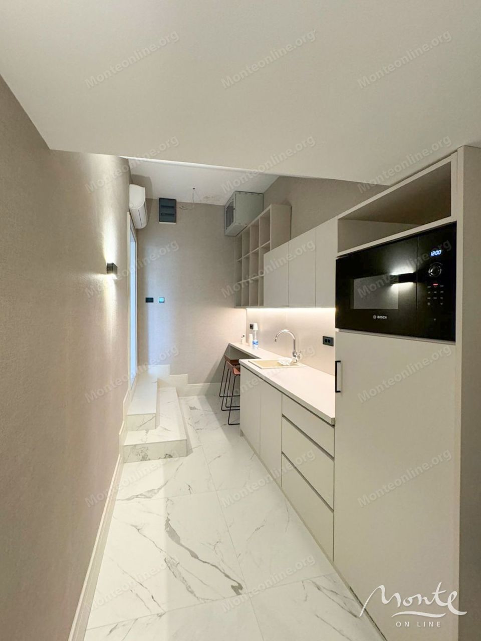 Отель, гостиница в Тивате, Черногория, 55 м² - фото 7