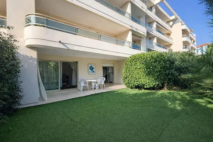 Квартира в Каннах, Франция, 37 м² - фото 1