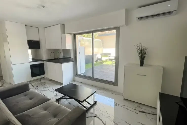 Квартира в Каннах, Франция, 35 м² - фото 1