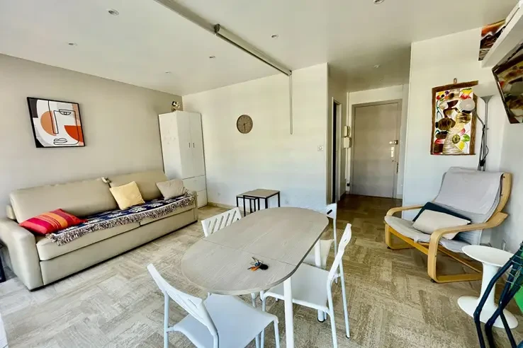 Квартира в Каннах, Франция, 24 м² - фото 1