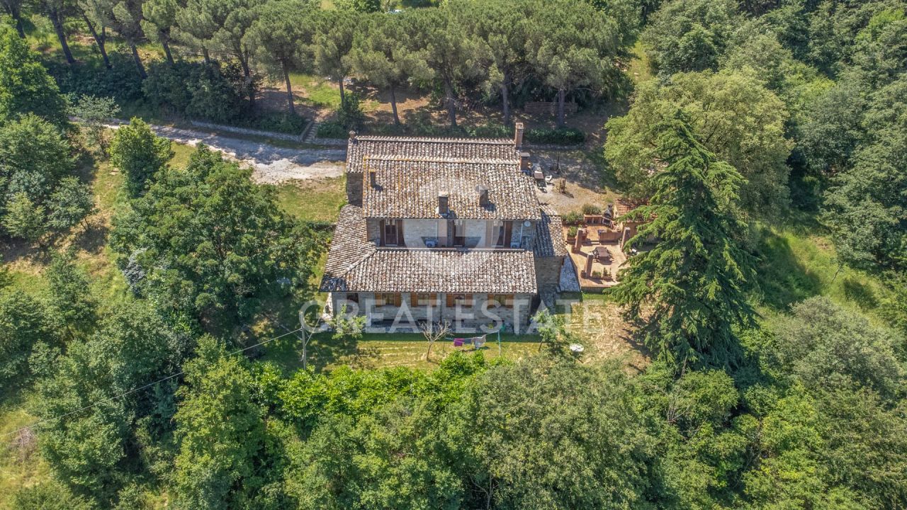 Дом в Маджоне, Италия, 358.8 м² - фото 4