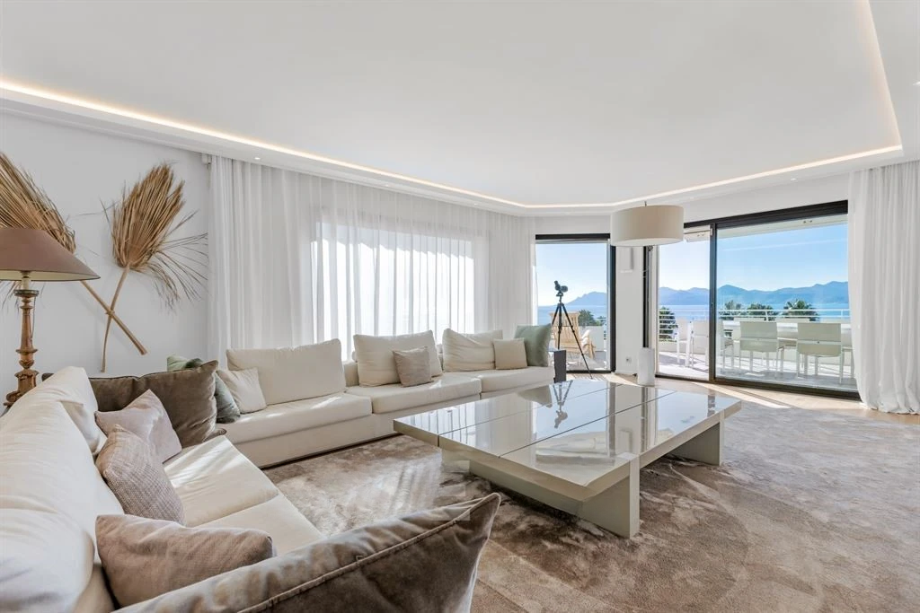 Квартира в Каннах, Франция, 281 м² - фото 2