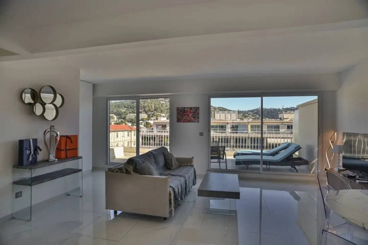 Квартира в Каннах, Франция, 80 м² - фото 2