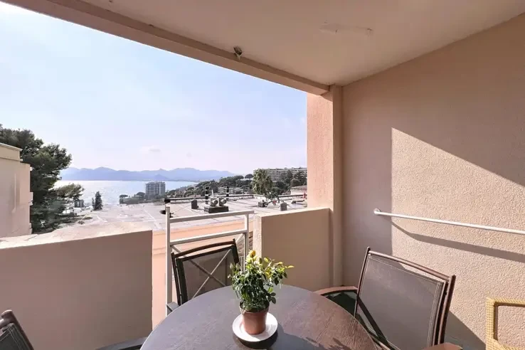 Квартира в Каннах, Франция, 28 м² - фото 2