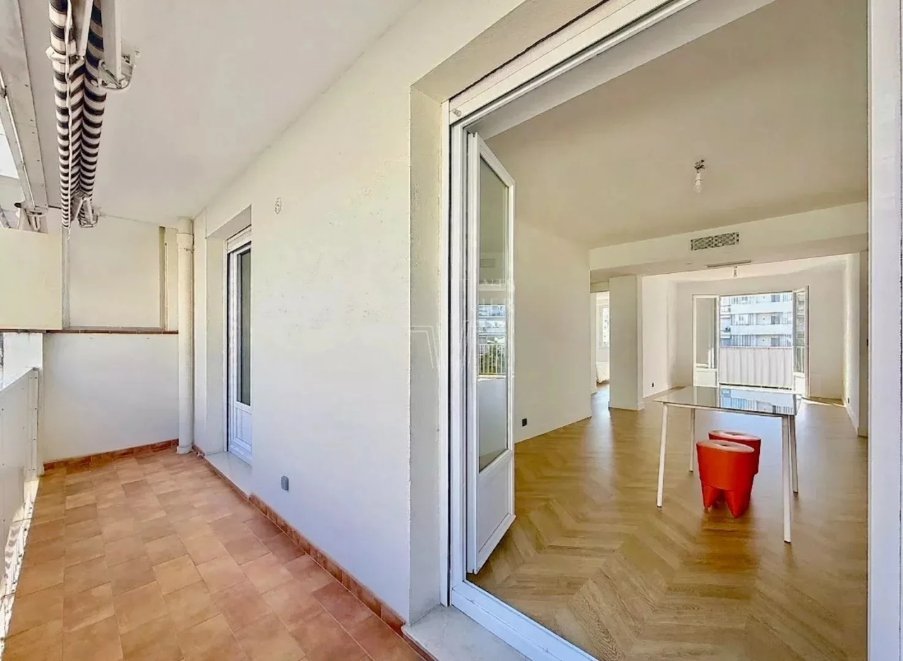 Квартира в Каннах, Франция, 74 м² - фото 2