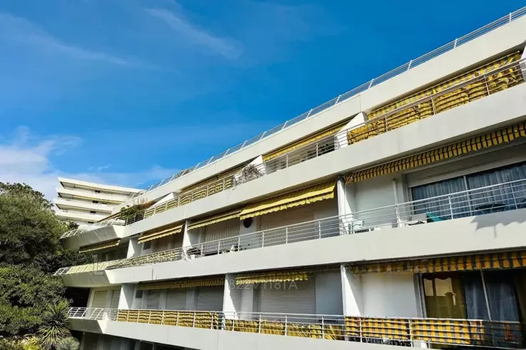 Квартира в Каннах, Франция, 21 м² - фото 2