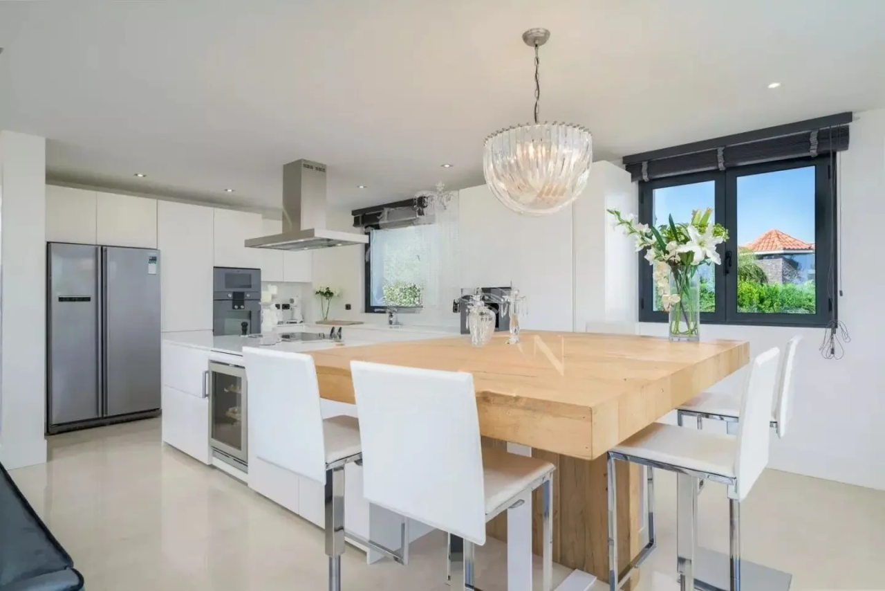 Квартира в Каннах, Франция, 360 м² - фото 7