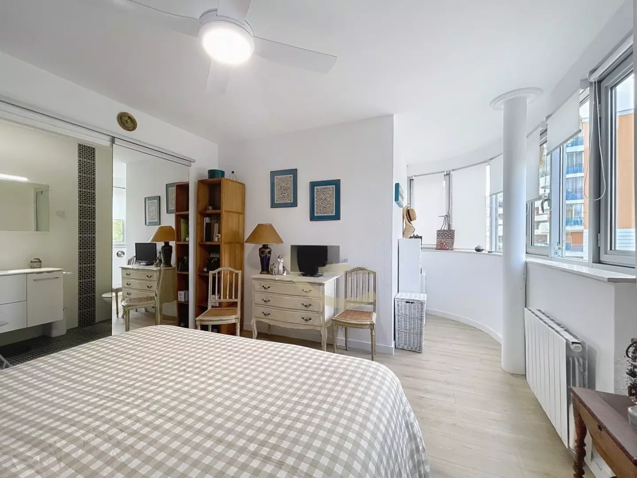 Квартира в Каннах, Франция, 95 м² - фото 11