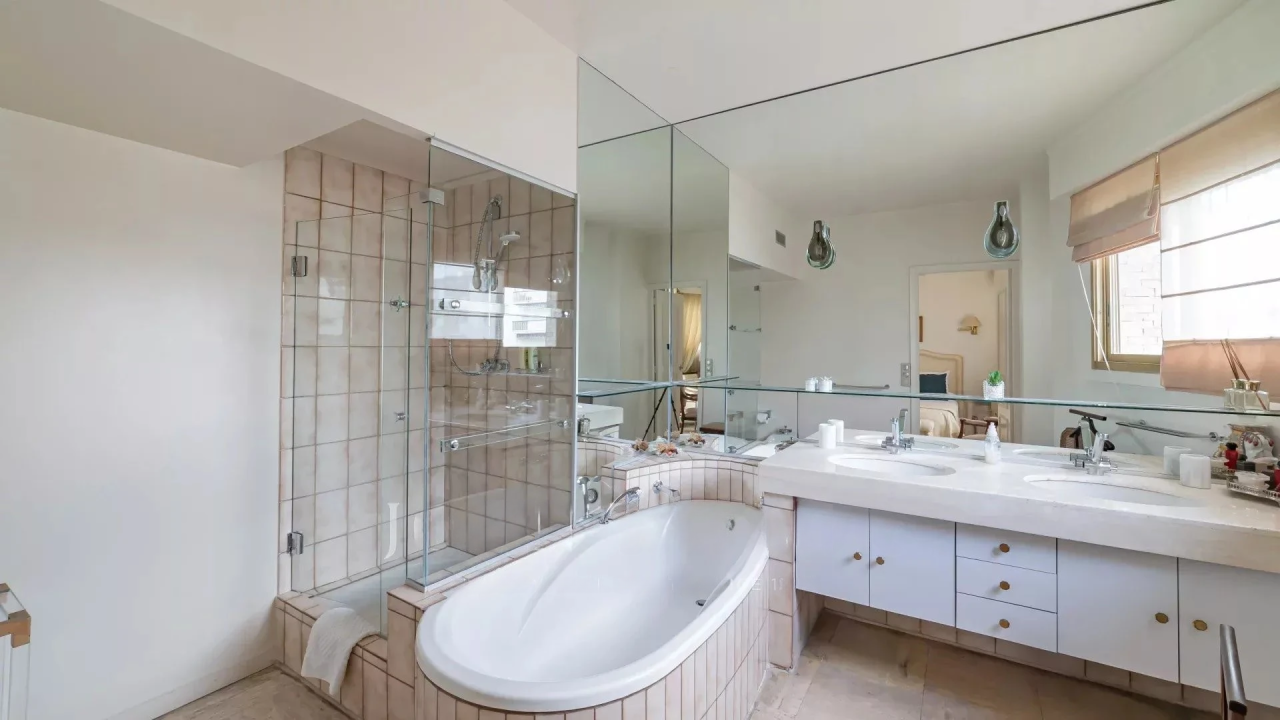 Квартира в Каннах, Франция, 160 м² - фото 16