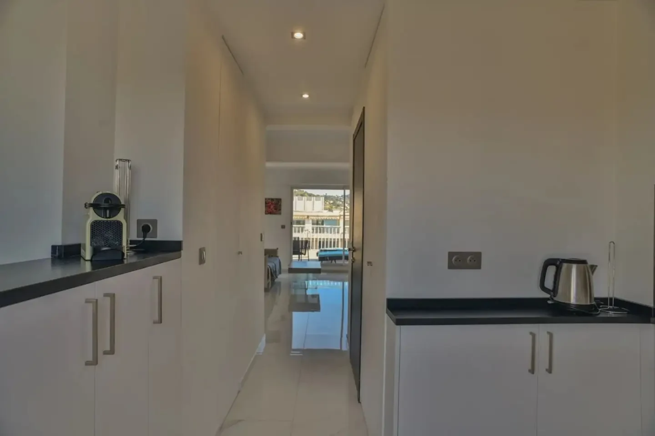 Квартира в Каннах, Франция, 80 м² - фото 16