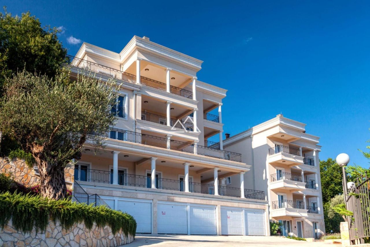 Апартаменты в Дженовичах, Черногория, 158 м² - фото 2