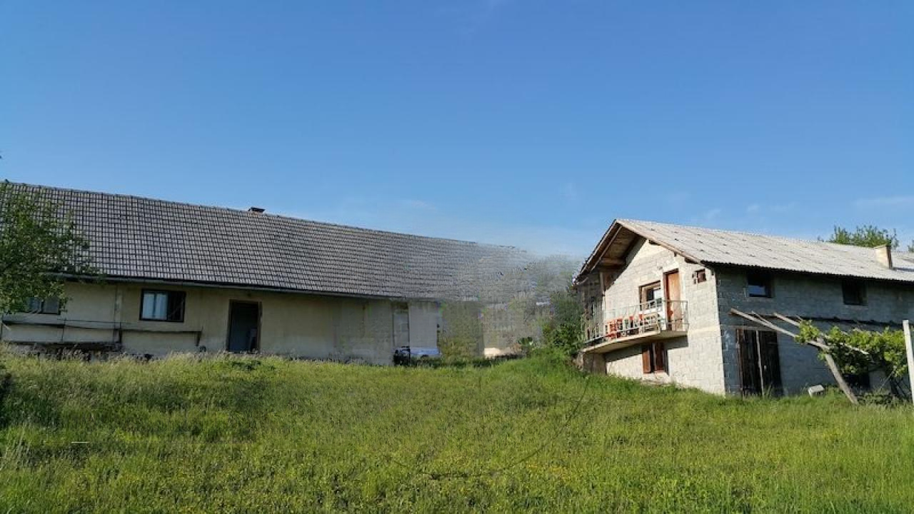 Ферма в Кршко, Словения, 370 000 м² - фото 3